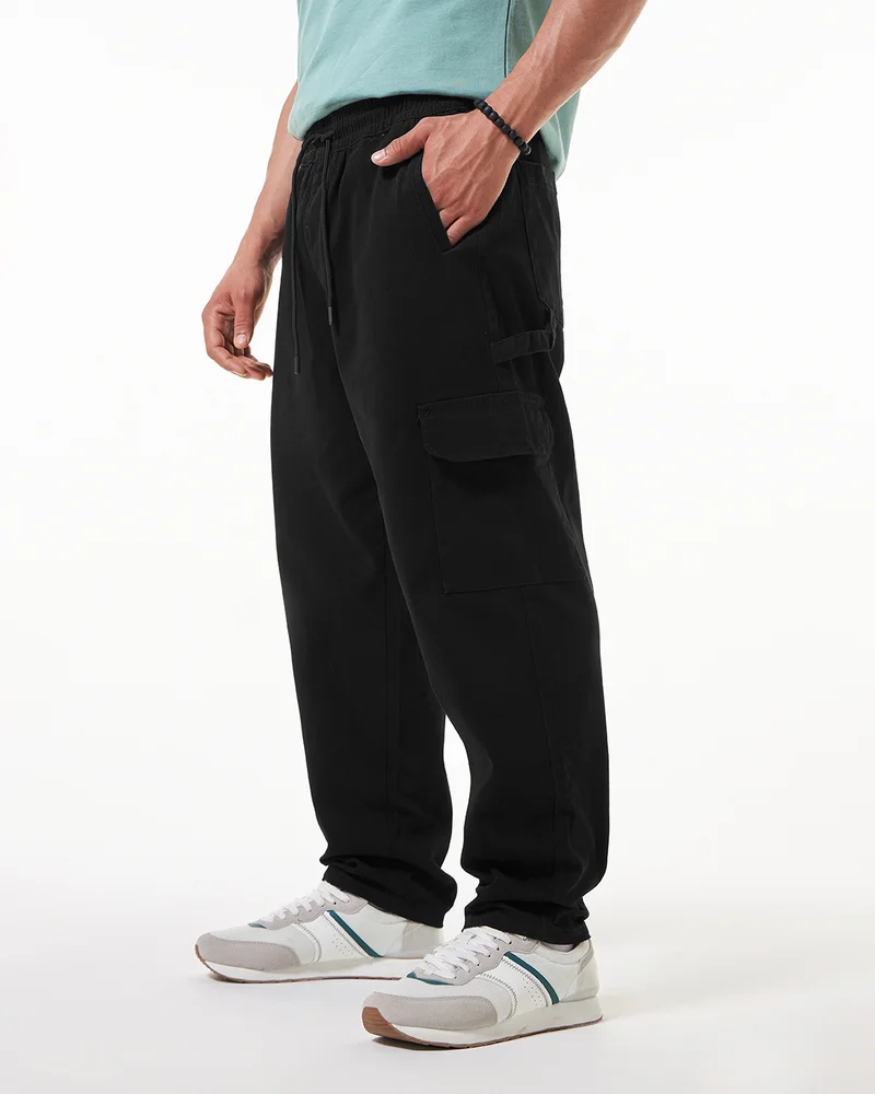 بيواكوف Men's Black Oversized Cargo Carpenter Pants